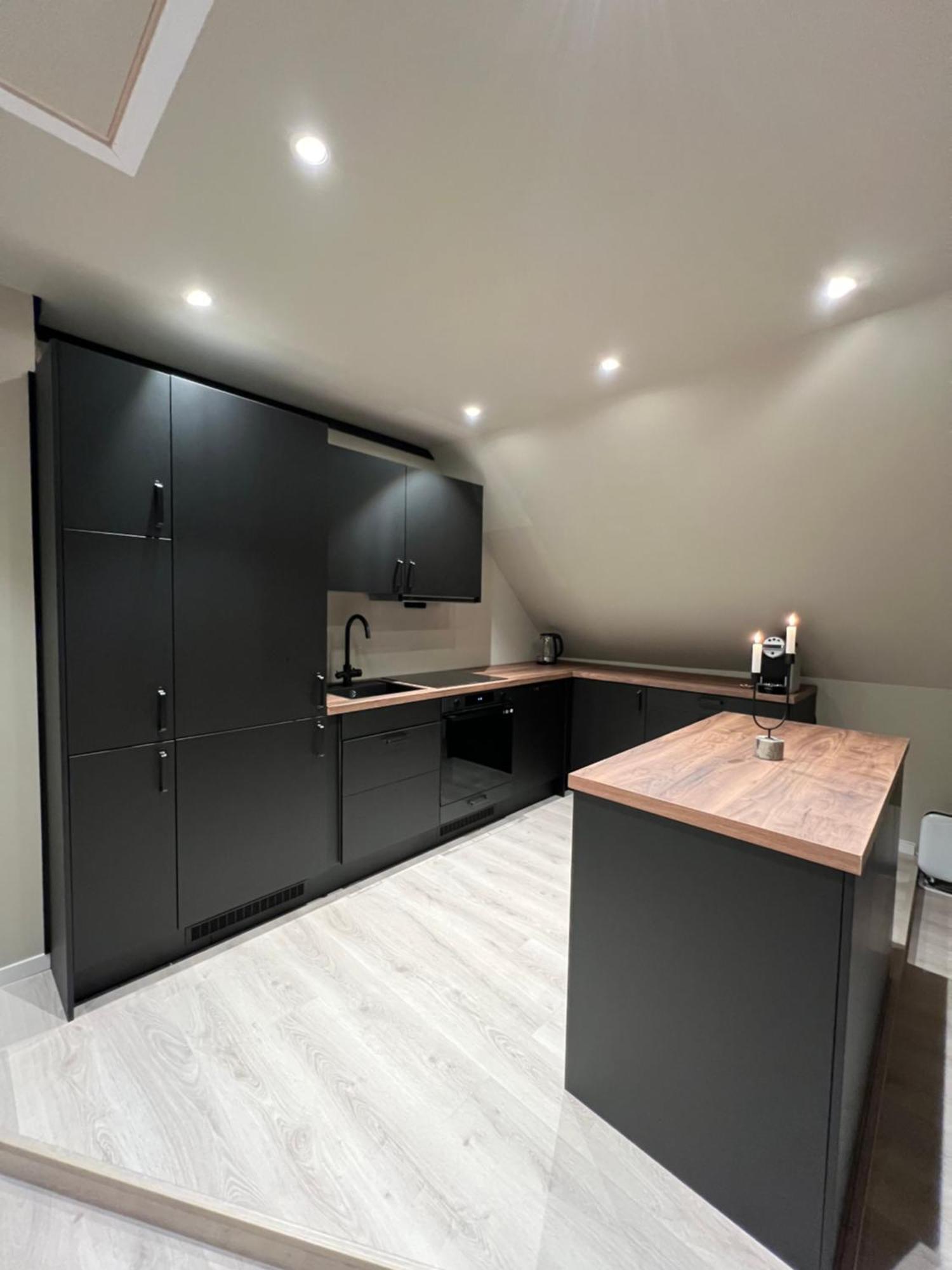 Central Apartment In Svolvær Εξωτερικό φωτογραφία